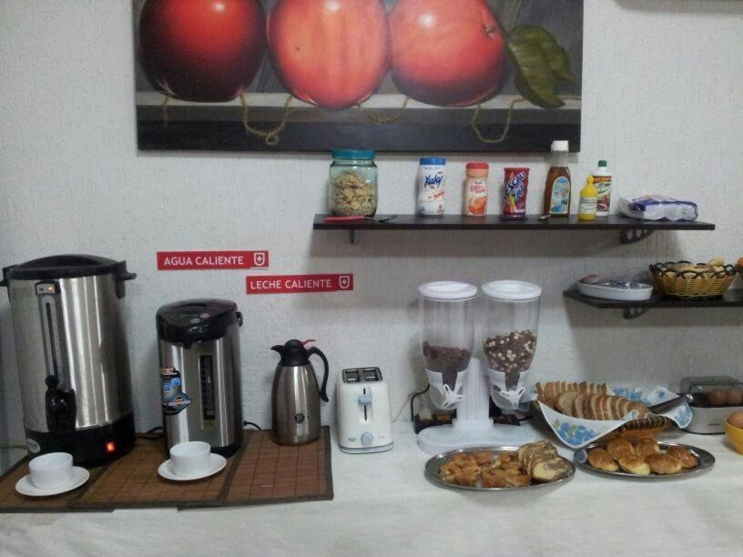 Hostal Casa Suiza Asuncion Exterior photo